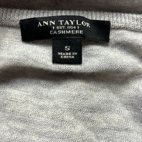 Ann Taylor Cashmere Sweater - Picture 4 of 5